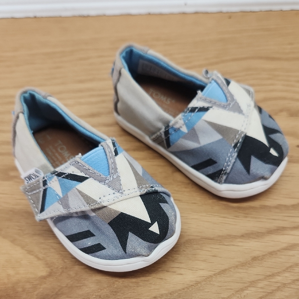 TOMS Toddler Alpargata Slip On  Blue and Gray Geometric Size 3